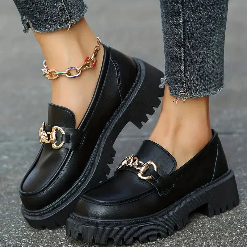 Dames Loafers Met Chunky Zool En Kettingdetail Comfort